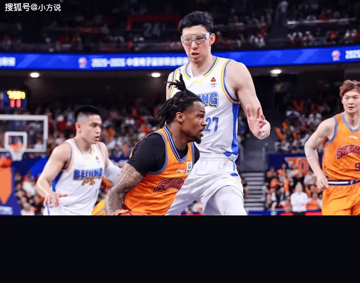 京沪大战最大变数!杰曼故意吃T激怒古德温,上海最强一环被他亲手拆掉?_洛夫顿_北京_北京